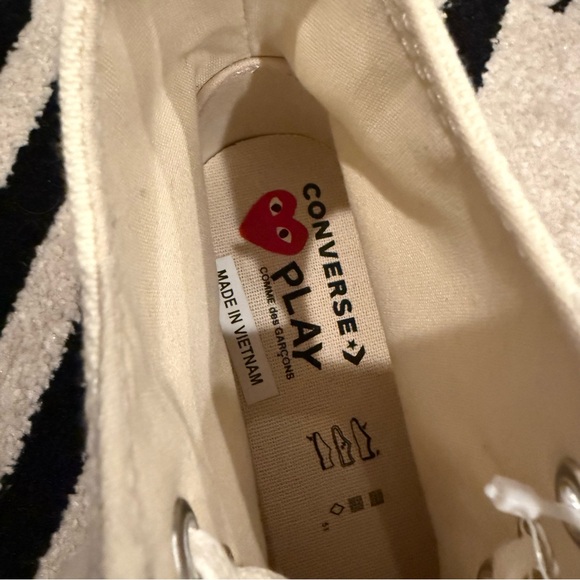 Comme des Garçons PLAY High-Top Sneakers - Cream & Red - Picture 14 of 15